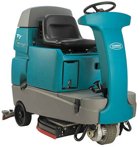 T7 Ride-On Scrubber 650 mm/26" Disk, Wet 360AH Battery, Off Board Charger