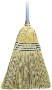 Corn/Fiber Broom. 36 lb. Warehouse Heavy Duty. 4 Sew/Wire Band. 1-1/8" x 42" Handle.
