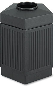 Safco® Canmeleon Indoor/Outdoor Pentagon Receptacle,  Pentagon, Polyethylene, 45gal, Black