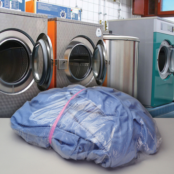 Water Soluble Laundry Bags. 28" x 39", 0.80 Mil. Green. 100/Case